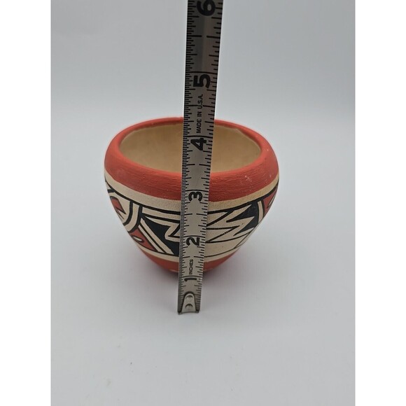Vintage Hand Painted Jemez Native American Pottery Bowl Signed RC Jemez 3.25" T - Picture 7 of 8